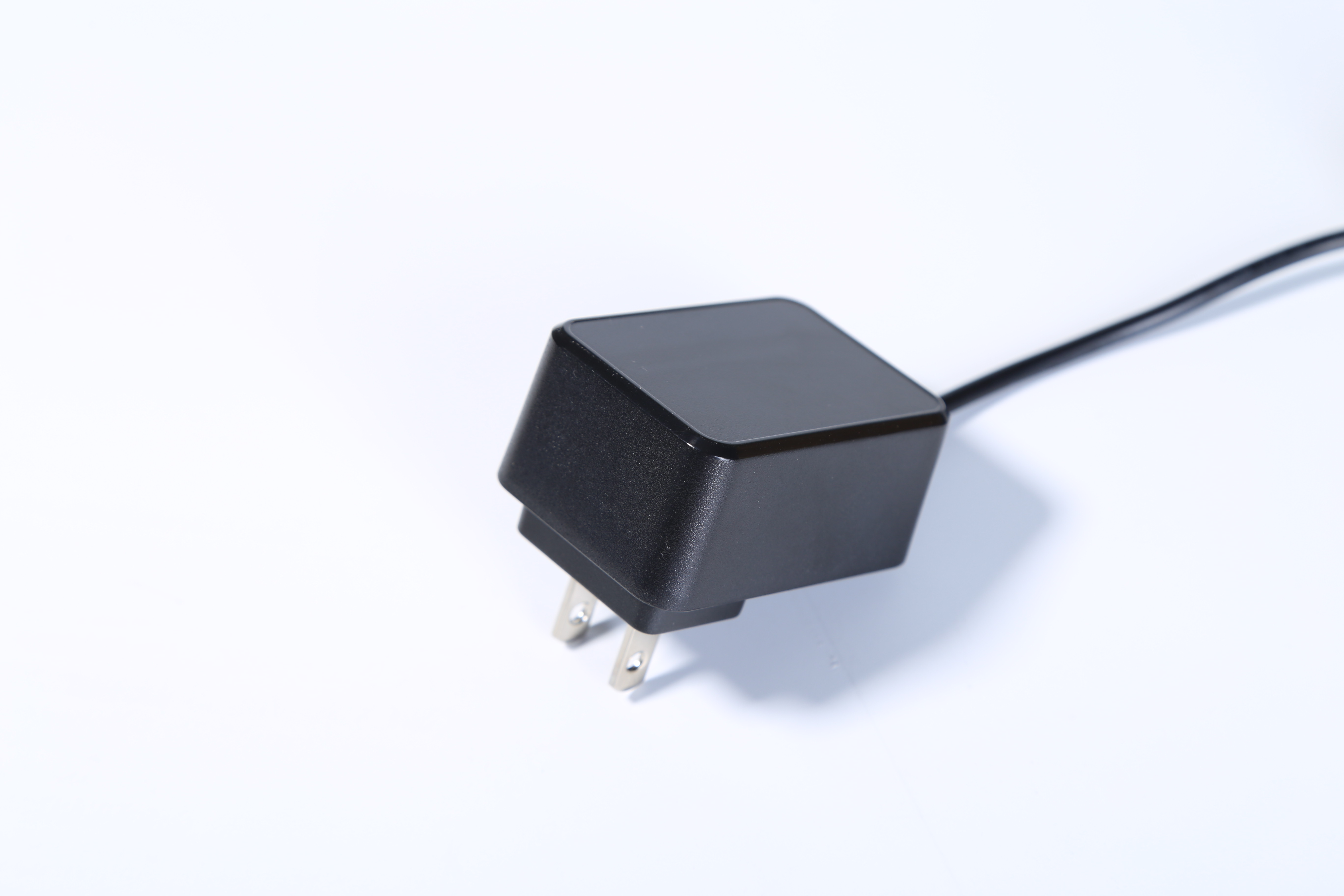 MX6W-0900500型號9v0.5a美規(guī)電源適配器 fcc認(rèn)證 MX6W-0900500型號9v0.5a美規(guī)電源適配器 fcc認(rèn)證